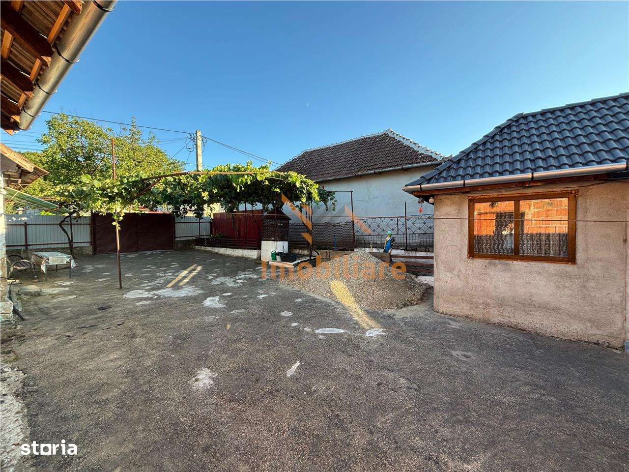 CASA IN COMUNA LAZARENI TEREN 6.754 MP CASA 143 MP CURENT TRIFAZIC - Imagine principală: 3/13