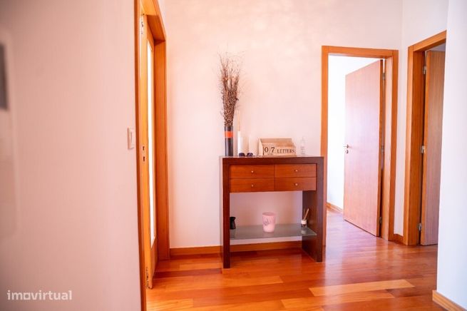 Apartamento Como Novo - Junto ao Complexo-3