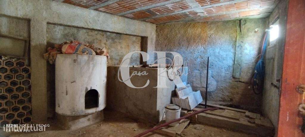 Moradia para restaurar-46