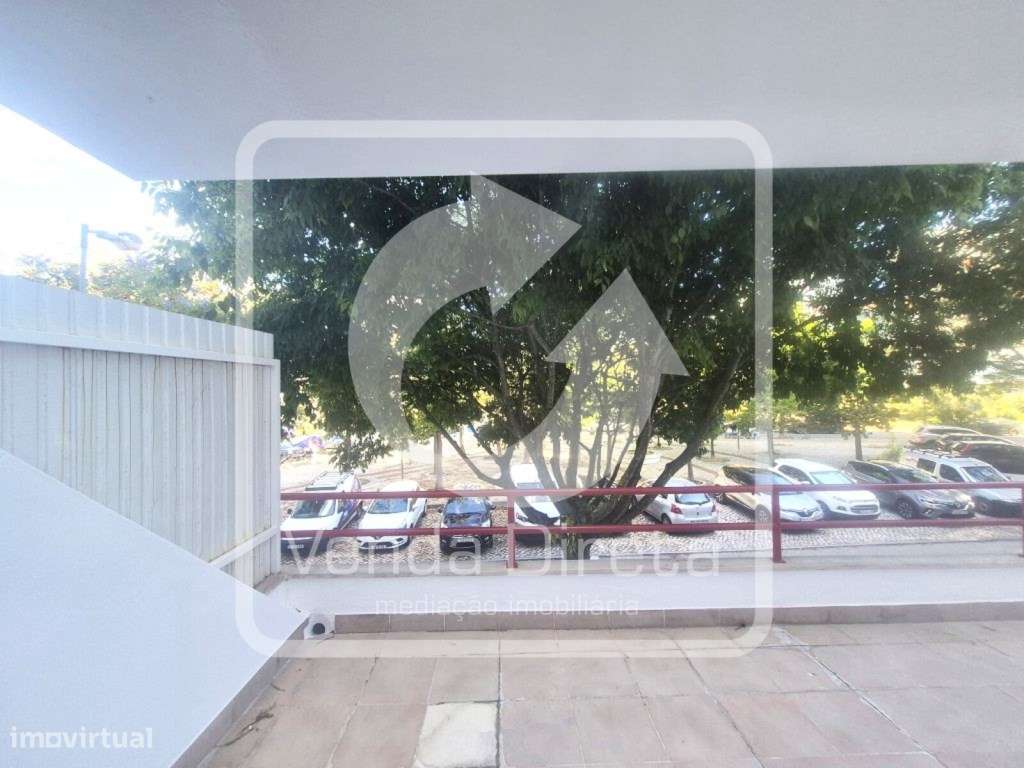 Loja/Escritório Duplex com 108 m² e Terraço no Centro do Laranjeiro...-5