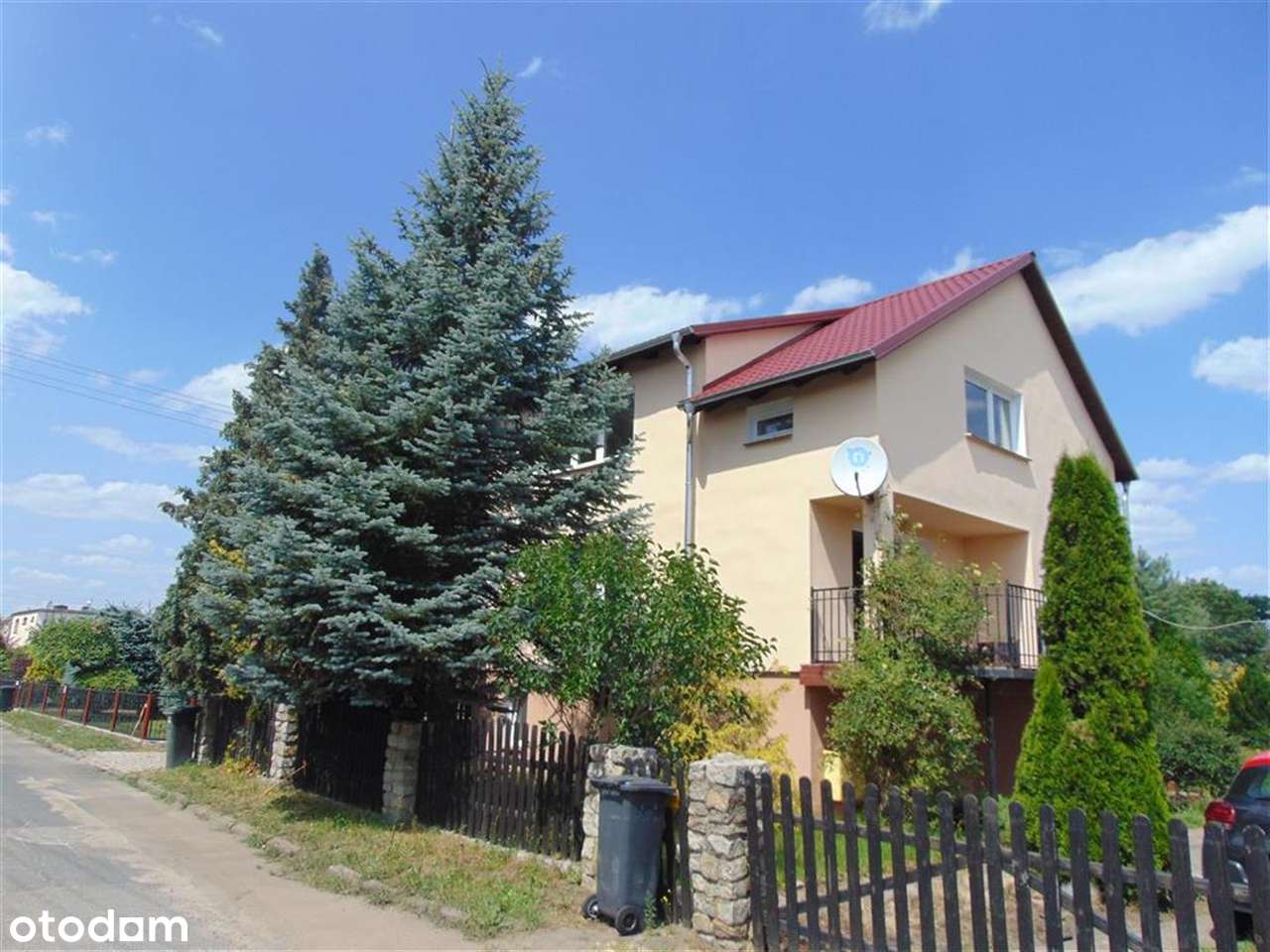 Atrakcyjny, 2 - lokalowy dom na zabudowanym osiedlu - Pełny obrazek: 1/20