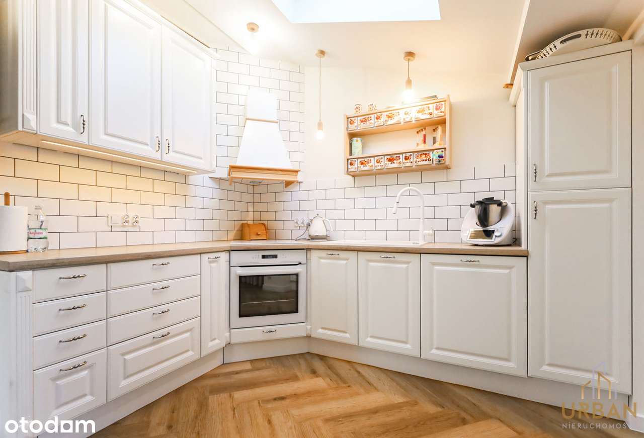 Klimatyczny bliźniak z dużą działką | Maślice-11