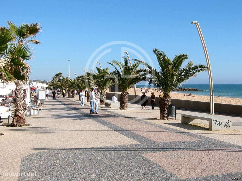 Apartamento T2 renovado, vista mar em Quarteira-13