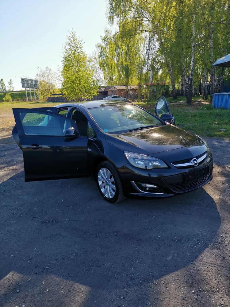 Opel Astra J 2013