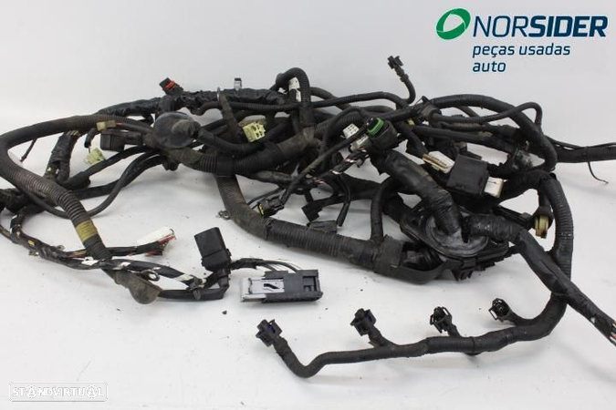 Instala elect comparti motor Hyundai Tucson|04-06 - 4