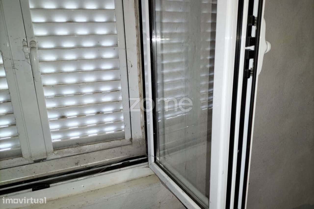 Quinta em Montalegre (cinco quartos e duas caas de banho-25