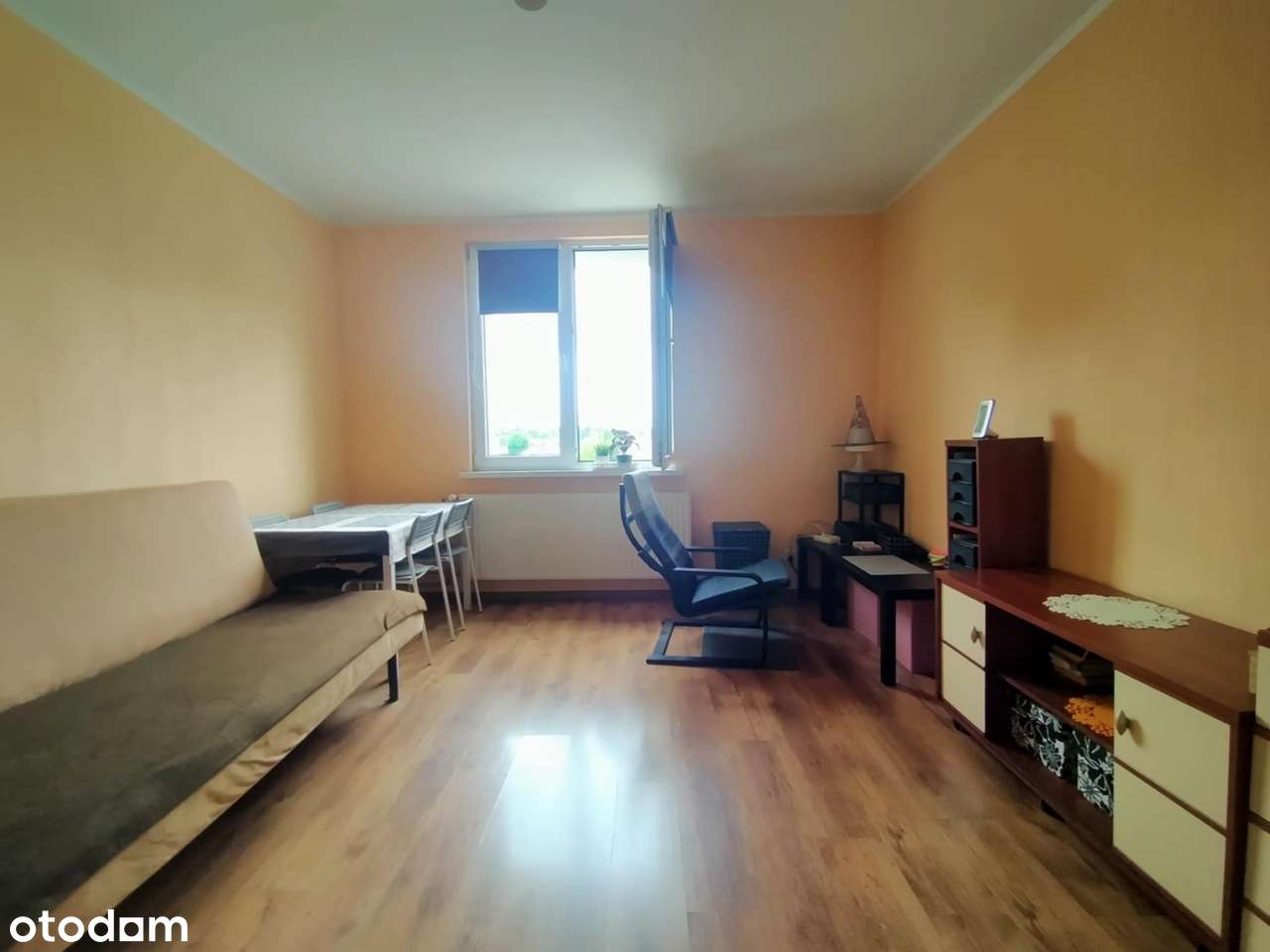 przestronna kawalerka w niskiej zabudowie-5