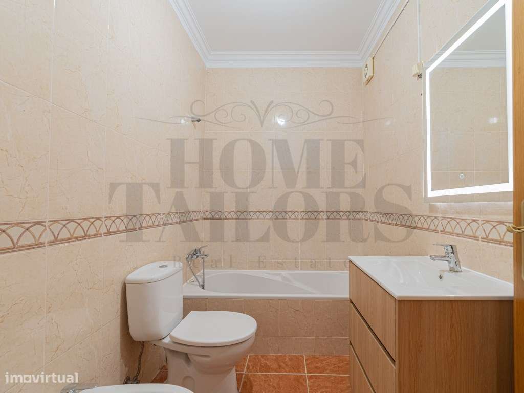 Moradia T4 com piscina-22