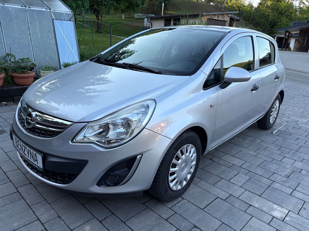Opel Corsa D 2011