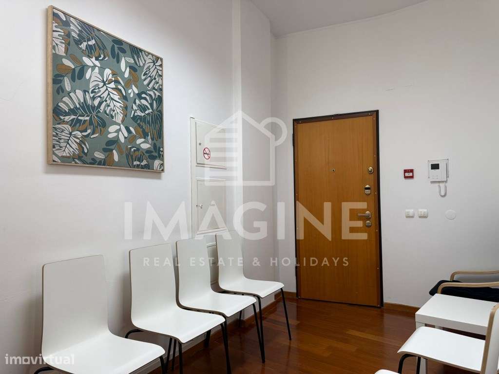 Gabinete para arrendamento na Avenida Mariano de Carvalho - Grande imagem: 5/13