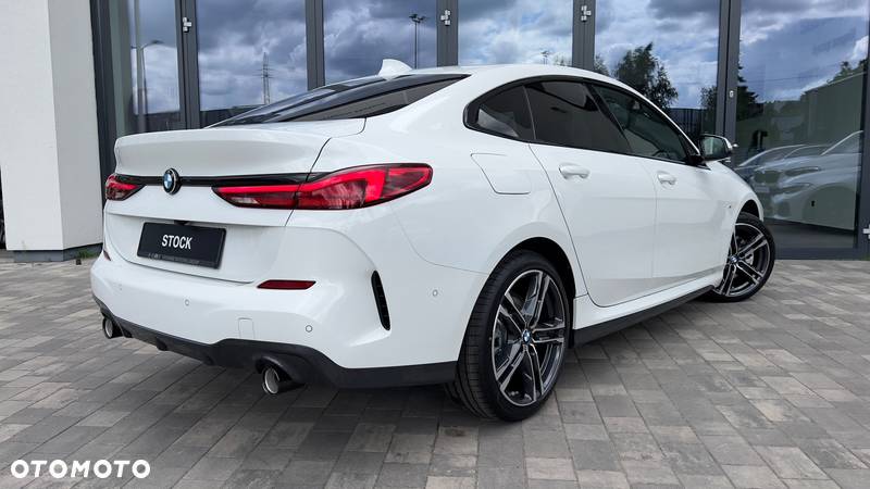 BMW Seria 2 218d M Sport - 6