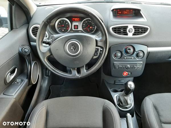 Renault Clio 1.2 16V 75 Dynamique - 17