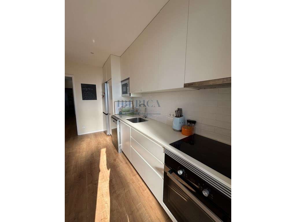 Apartamento T3 Renovado - São Félix da Marinha - 200 metros da prai...-9