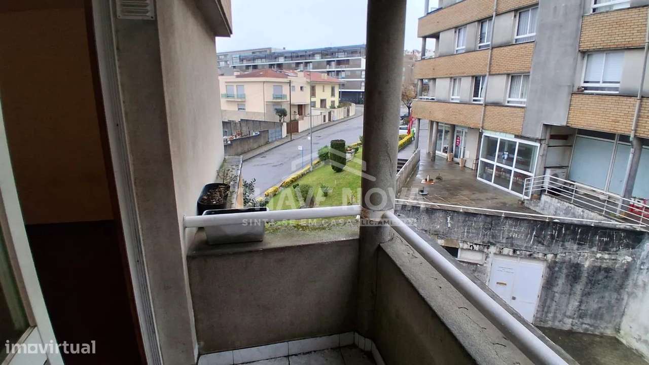 T3 com Remodelação Total Incluída – 269.000€ | Baguim do Monte - Grande imagem: 4/23