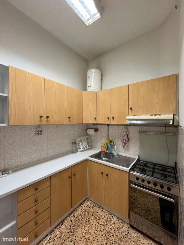 Quarto - localizado em Paranhos Porto - Grande imagem: 4/8