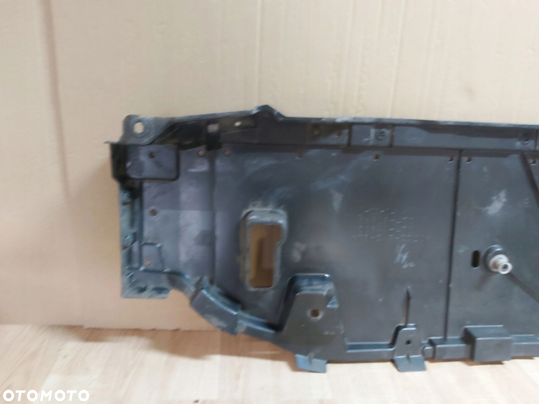 Toyota Prius III osłona płyta podłogi tył 58308-47011 - 3