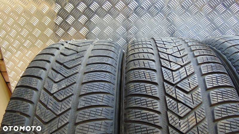 OPONY ZIMOWE PIRELLI SCORPION 255/55 R18  FELGI KBA 49357 5X114,3 - 10