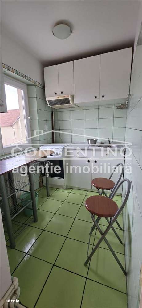 Se vinde garsoniera in cart. Brosteni , etaj1 , mobilata si utilata-5