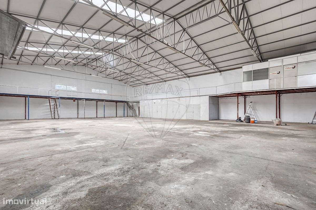 Armazém  para arrendamento - Grande imagem: 3/19