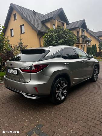 Lexus RX - 6