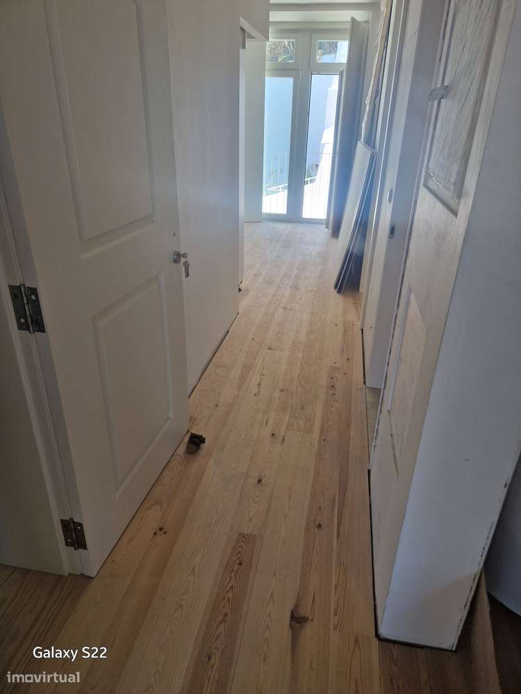 T2 no 3º Andar com 3 Jardins, Elevador, Coz.Equipada Lx-30