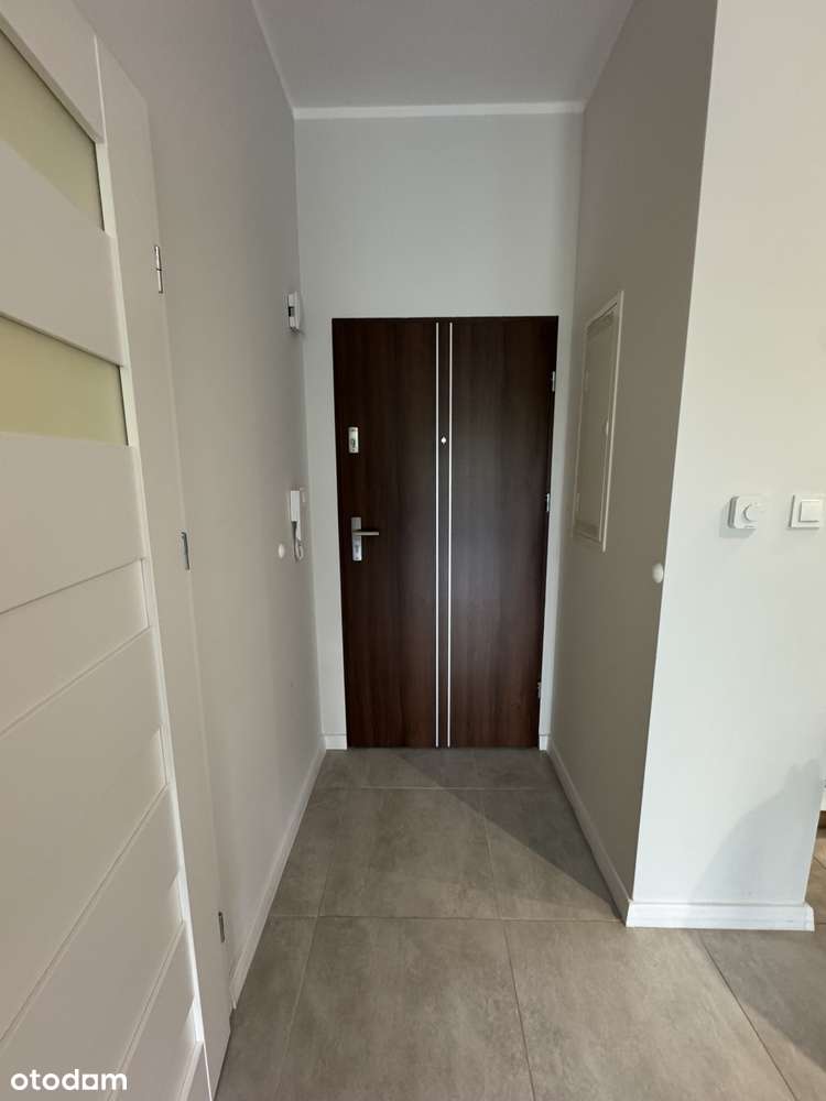 Nowe/wyposażone/ w cenie komórka lok. i miejsce postojowe-1