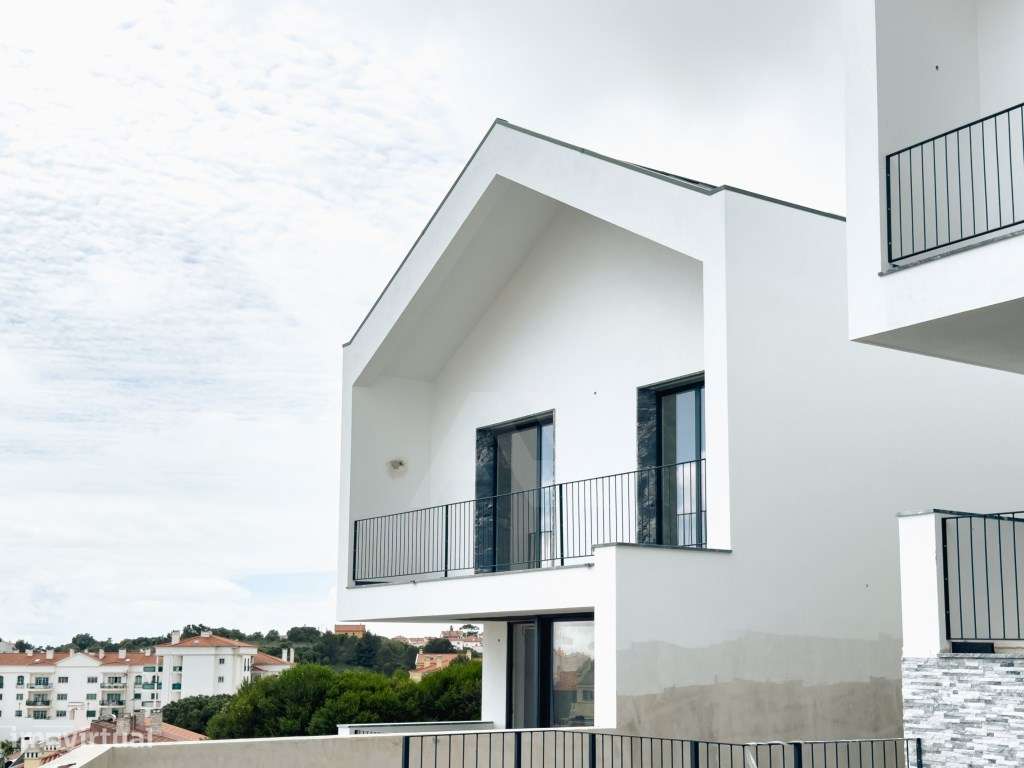 Moradia T5 na Amoreira com vista mar, piscina e jardim privativo-51