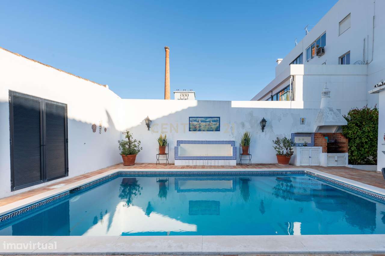 Oportunidade Rara: Moradia com Piscina e 3097m² de Terreno em Almancil-51