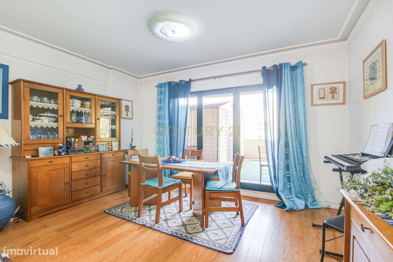 Apartamento T3 com terraço com 90m2, no centro de Alverca do Ribatejo - Grande imagem: 4/44