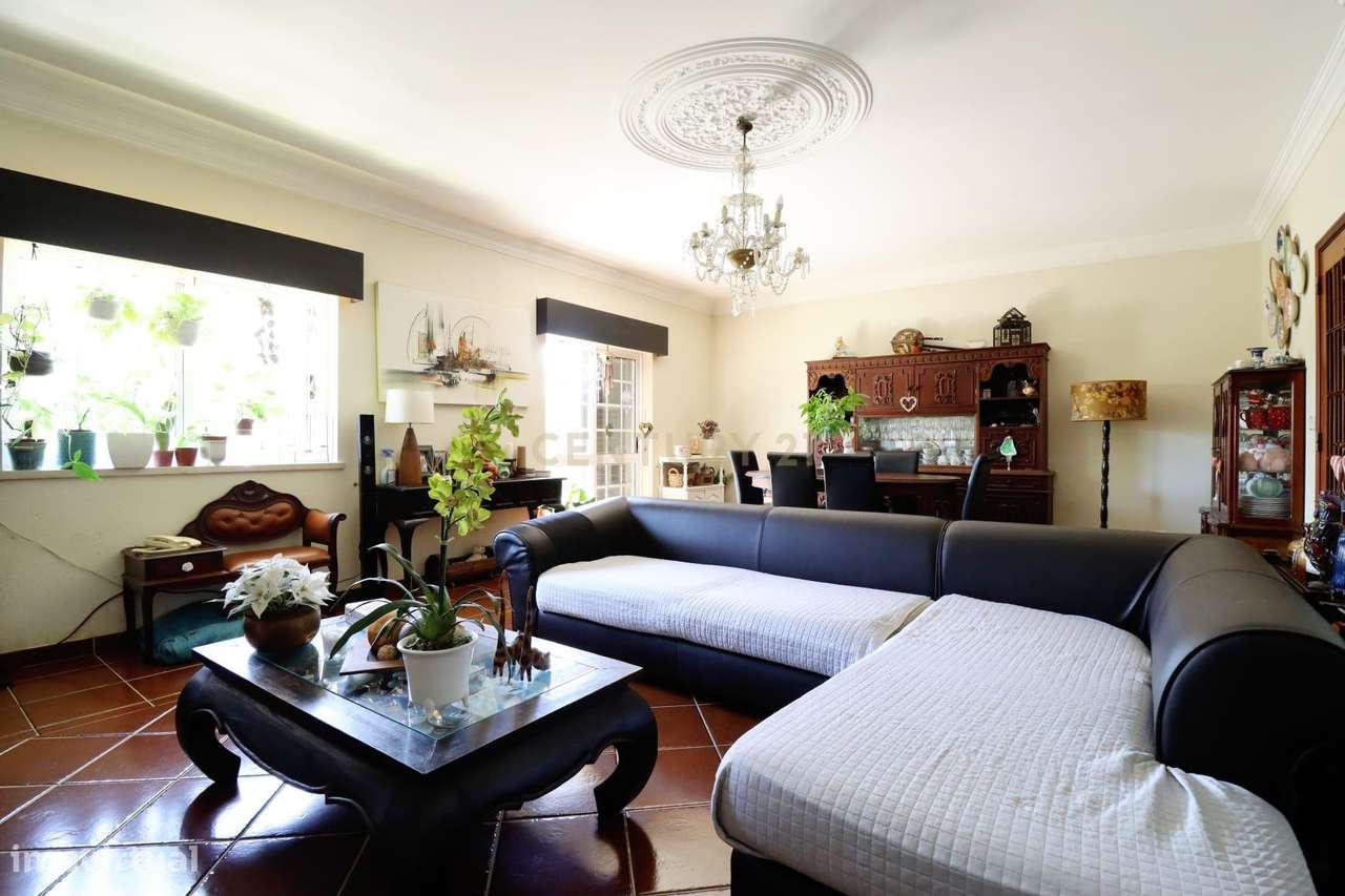 Moradia Isolada T5 Fernão Ferro - Grande imagem: 4/46