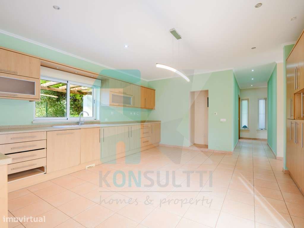 Moradia Isolada de Luxo com Piscina e Terreno de 1000 m² - Praia da...-11