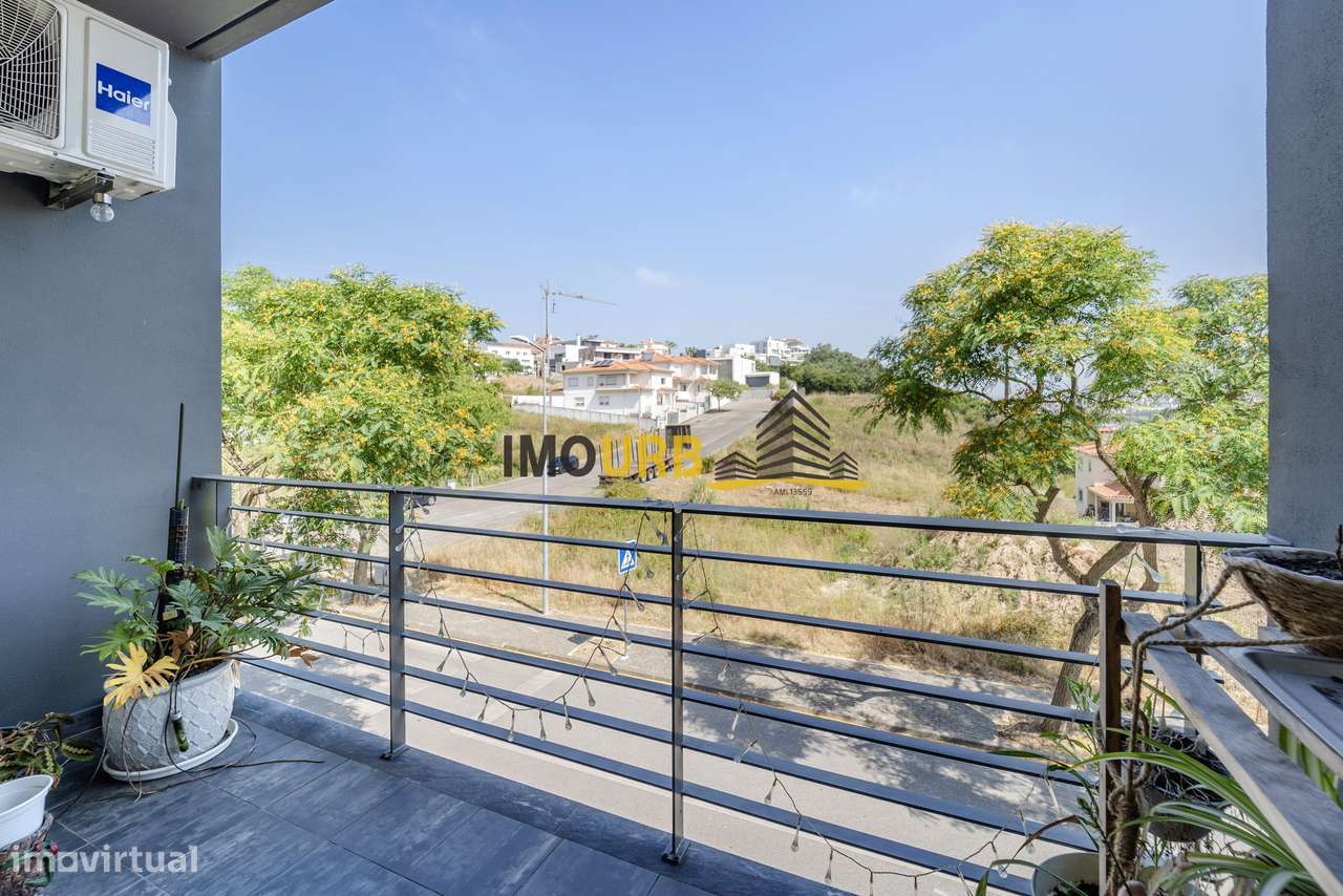 T2 - Áreas generosas - Urbanização de Santa Clara | Parceiros | Leiria-10