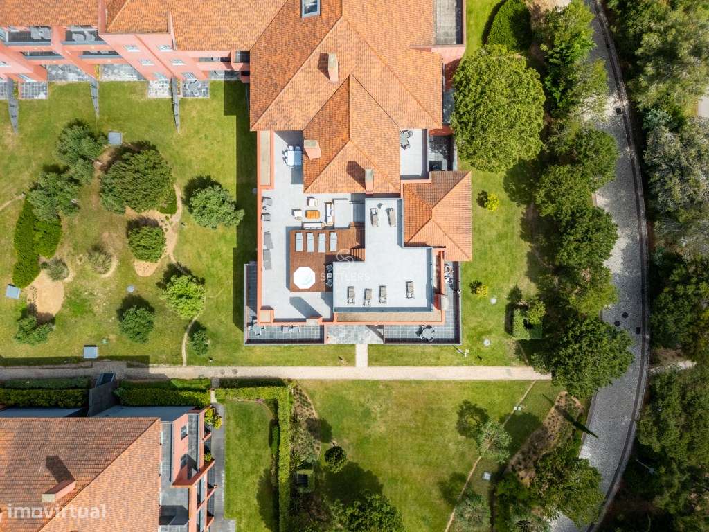 Apartamento T2 em Resort 5* na Quinta da Marinha-3