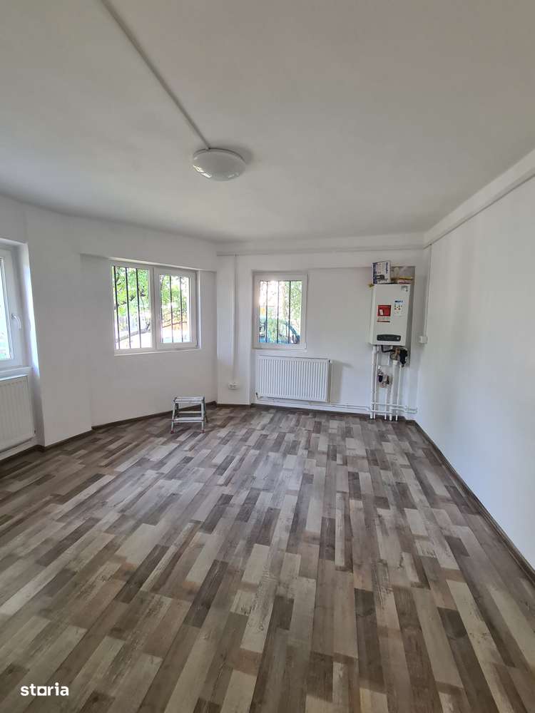 Spatiu comercial ideal birouri, cabinete, salon etc. -  strada Siret - Imagine principală: 4/15