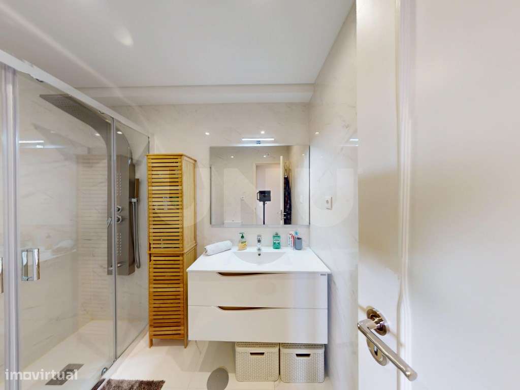 Apartamento T2 Renovado em Baguim do Monte-12