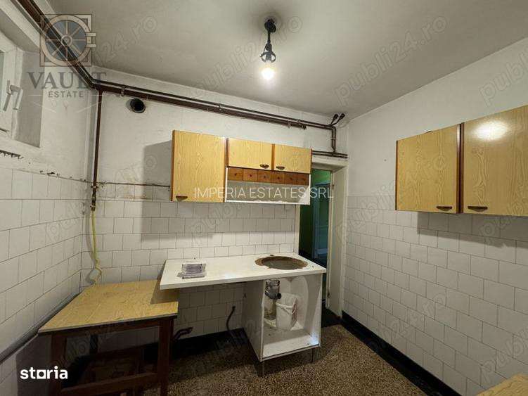 Apartament 2 camere decomandat - etaj 1 - Primaverii - Imagine principală: 2/7