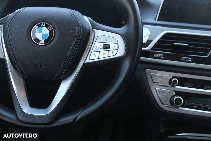 BMW Seria 7 730d - 8