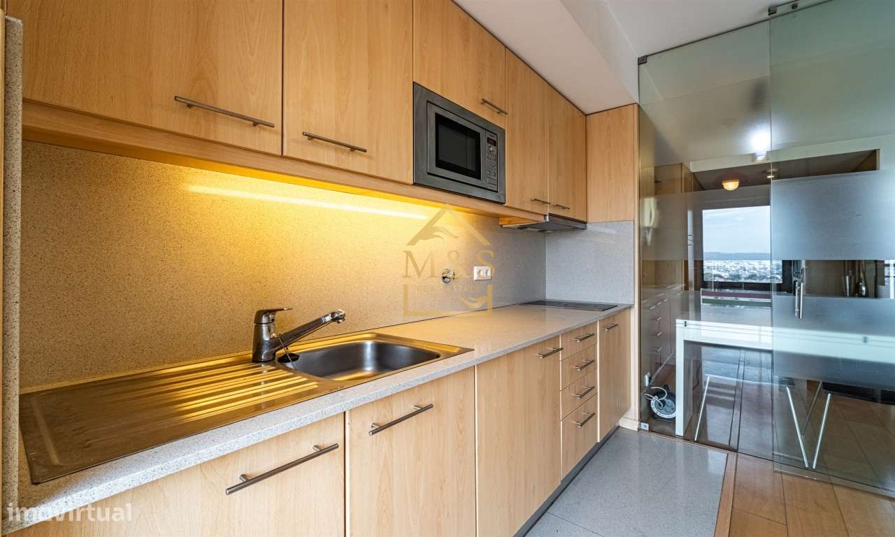 Apartamento T0 - Varanda, Garagem - Estádio Dragão - Antas - Porto-11