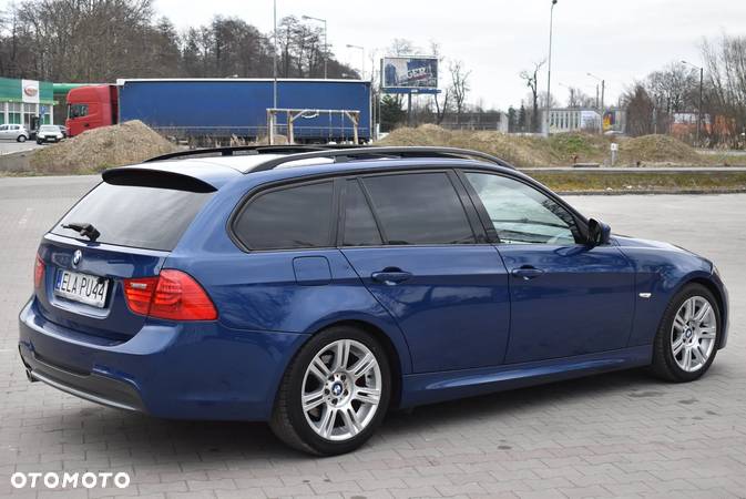 BMW Seria 3 320d DPF Touring - 15