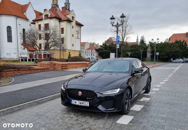 Jaguar XE 2.0 P300 AWD R-Dynamic SE - 6