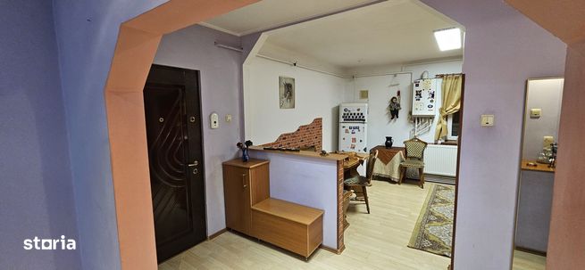 Apartament 4 camere decomandat Micro 20 pret 135.000 euro negociabil-1