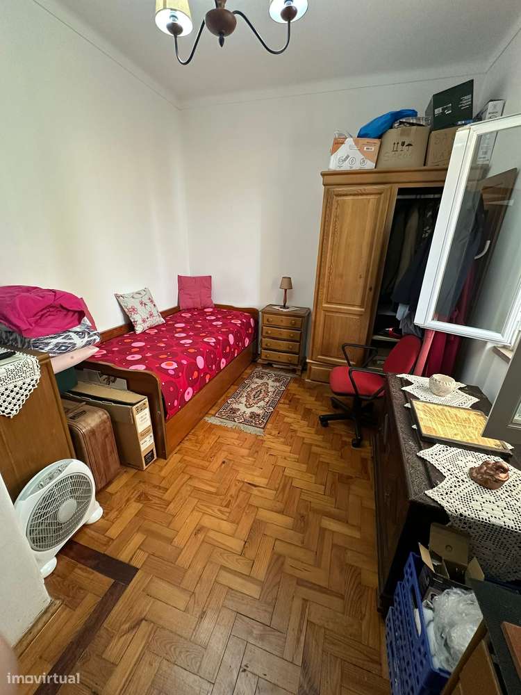 Apartamento T2 com varanda em Salvaterra de Magos-7
