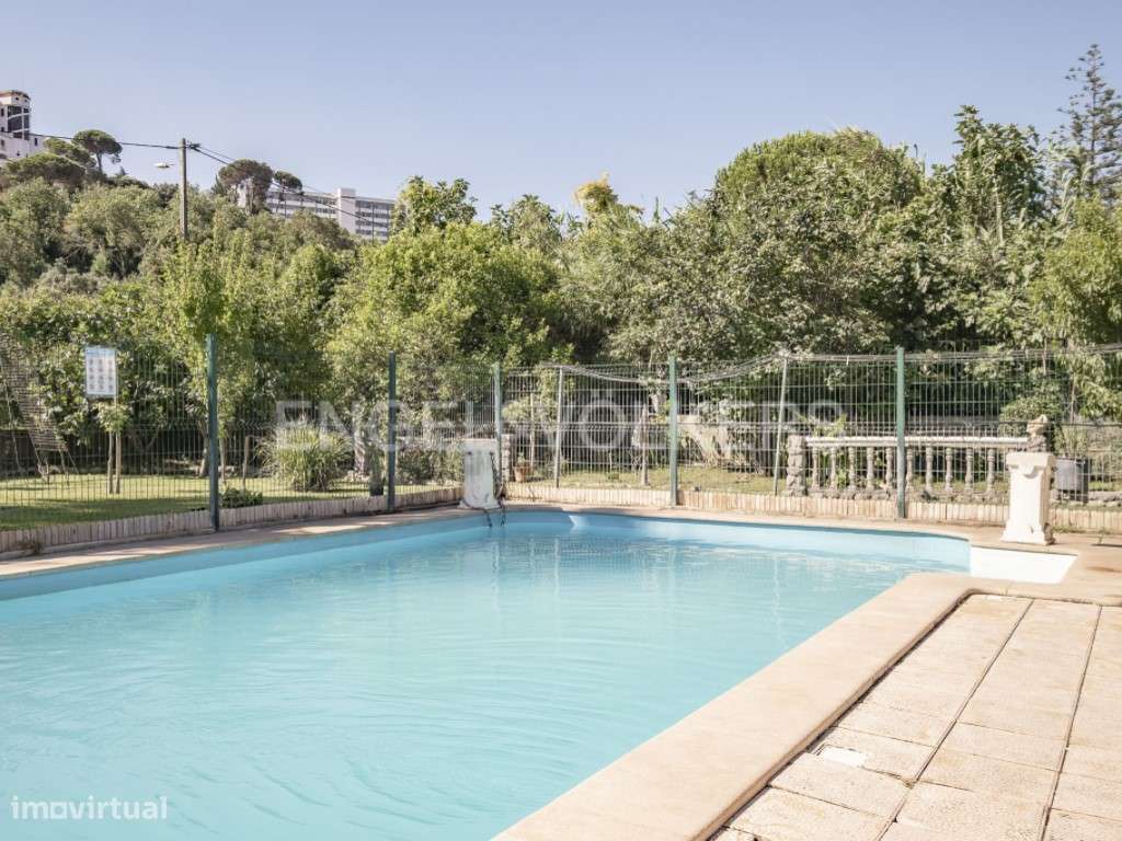 Moradia com 15 assoalhadas em Setúbal - Grande imagem: 4/34