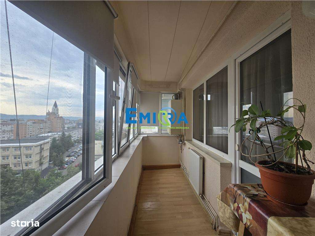 Apartament 4 camere ultracentral vedere panoramic? Bacau-13