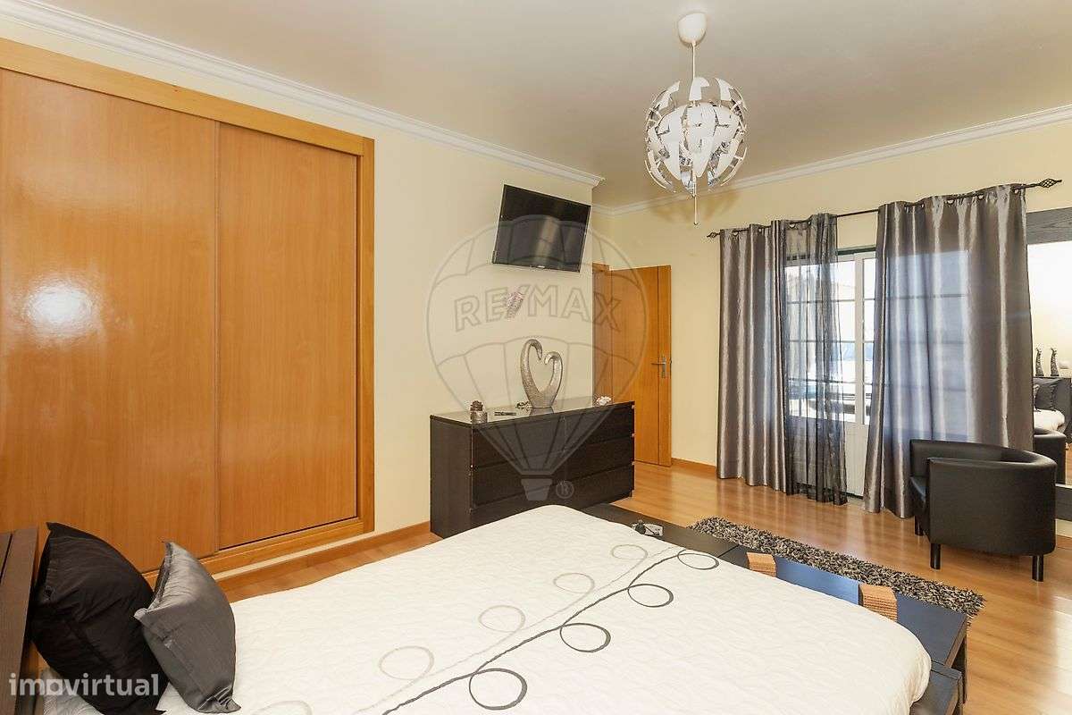 Moradia T4 para venda-20