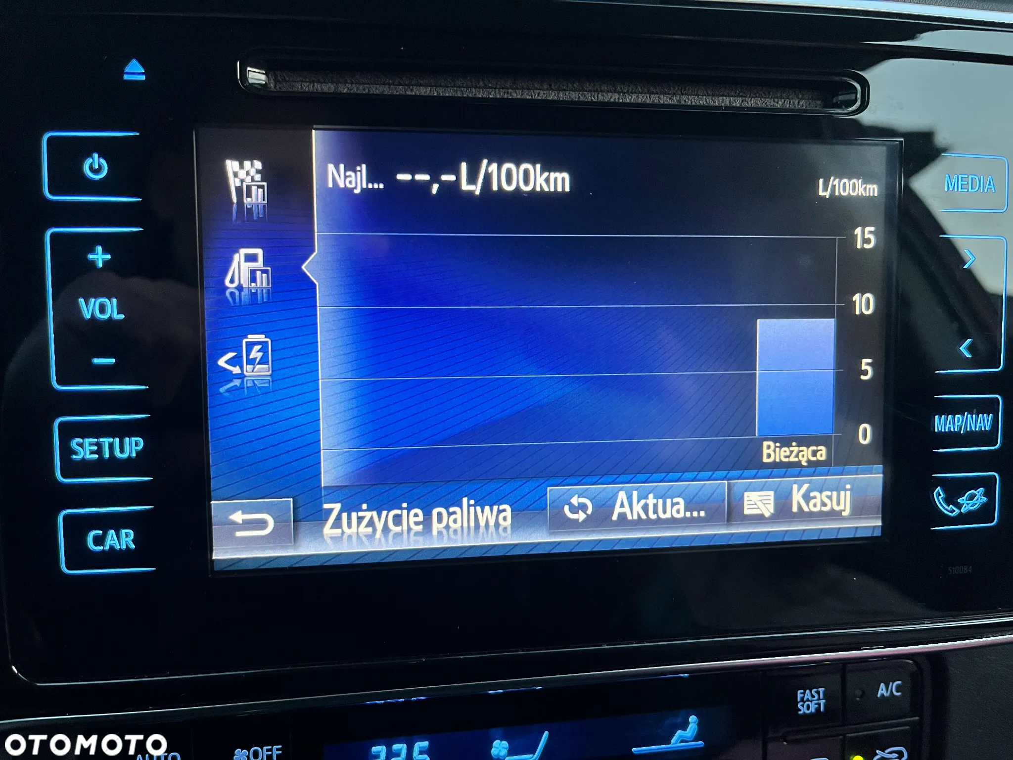 Toyota Auris 1.8 VVT-i Hybrid Automatik Team Deutschland - 30