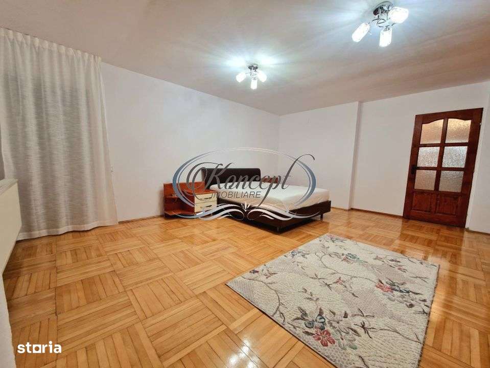 Locuinta luminoasa cu 4 camere si garaj automatizat in Zorilor - Imagine principală: 4/19