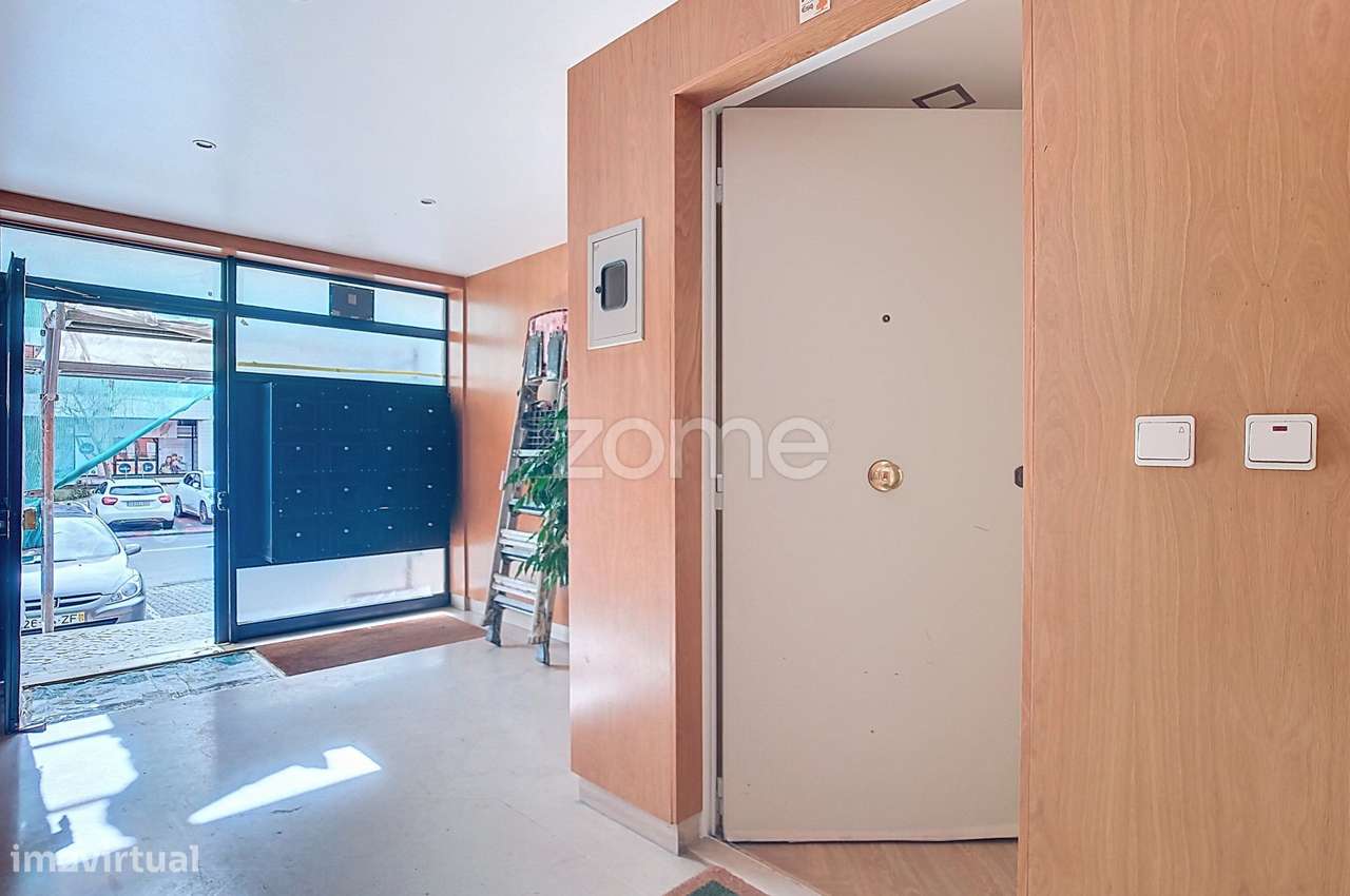 Apartamento T2 Premium com Terraço no Vale das Flores-45