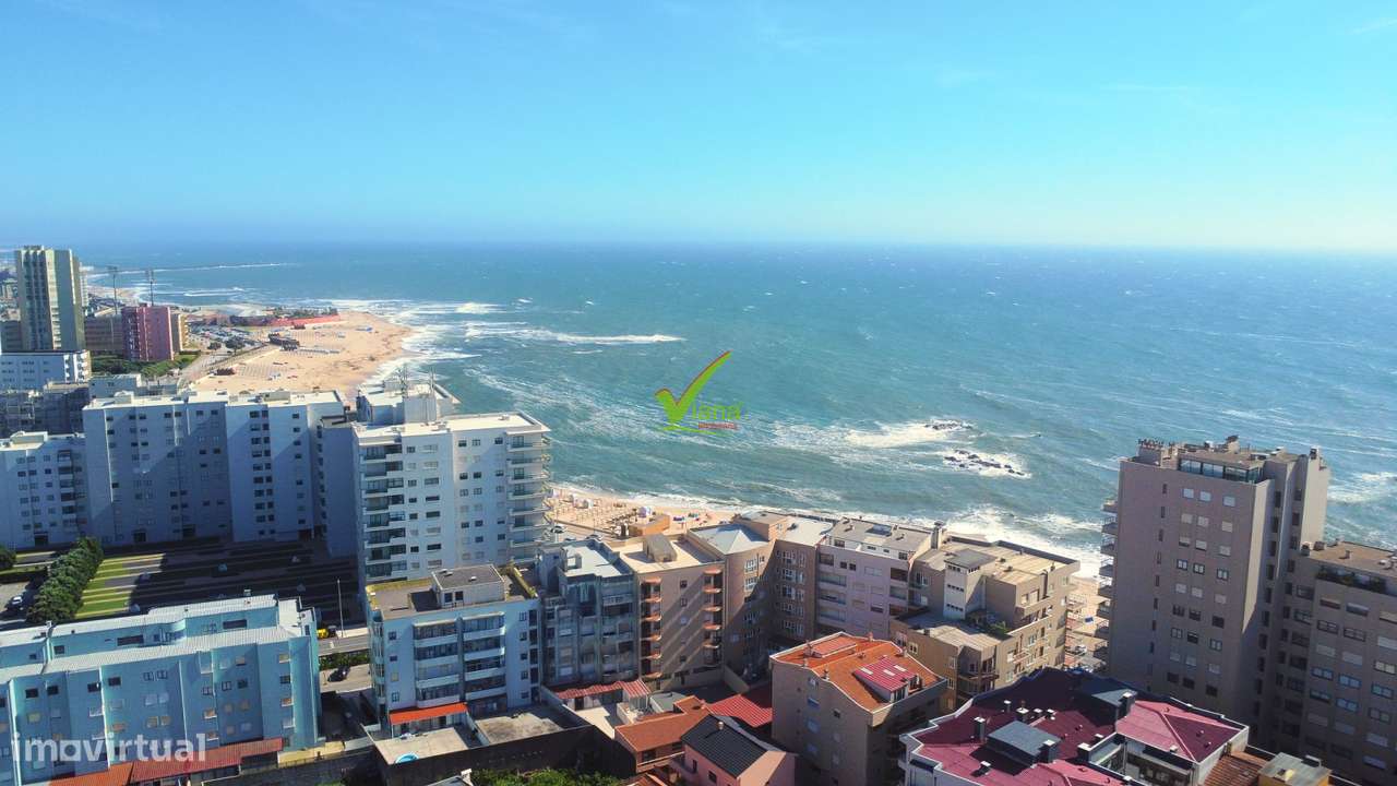 T. 2 em 1ª Linha de mar com Garagem fechada para 2 carros-35
