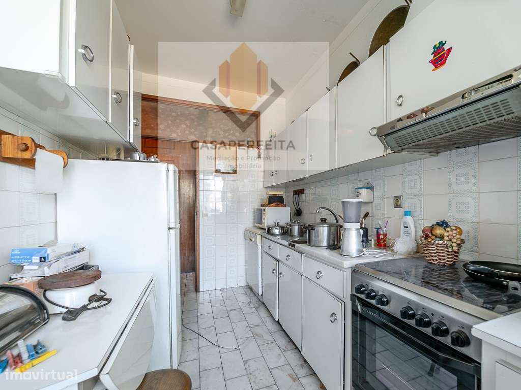 Apartamento T4 com Lugar de Garagem - Devesas, Vila Nova de Gaia-12